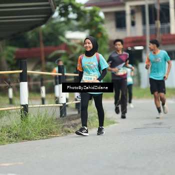 Runner Photo 8256898