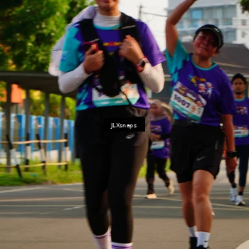 Runner Photo 8256900
