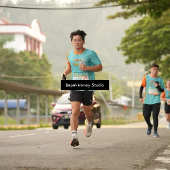 Runner Photo 8256943