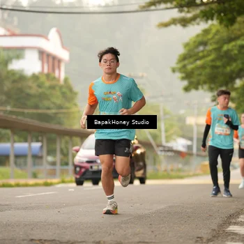 Runner Photo 8256953