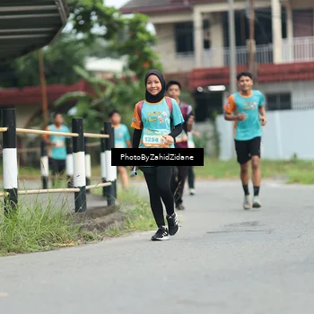 Runner Photo 8256987