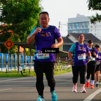 Runner Photo 8256994