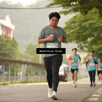 Runner Photo 8257013