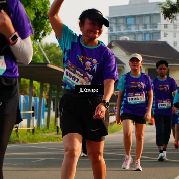 Runner Photo 8257040