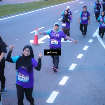 Runner Photo 8257141
