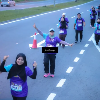Runner Photo 8257199