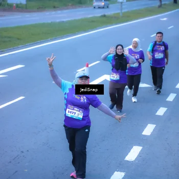 Runner Photo 8257226