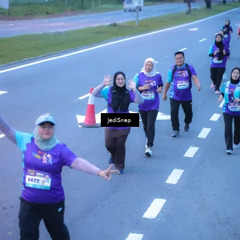 Runner Photo 8257254