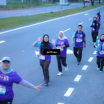 Runner Photo 8257290