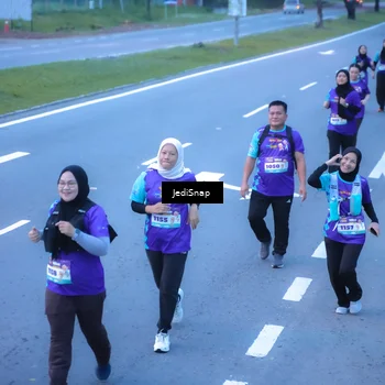 Runner Photo 8257296