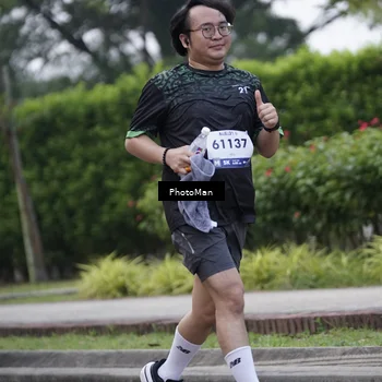 Runner Photo 8257318