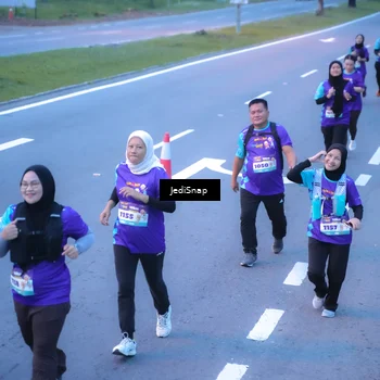 Runner Photo 8257329
