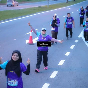 Runner Photo 8257372