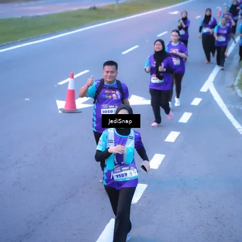 Runner Photo 8257378