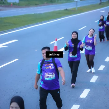 Runner Photo 8257423