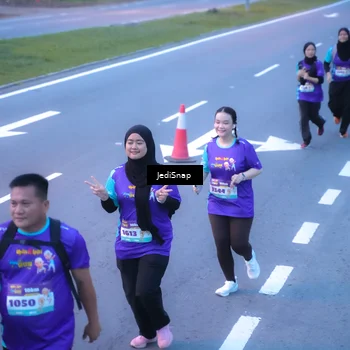 Runner Photo 8257475