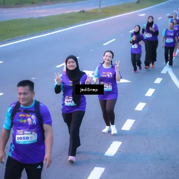 Runner Photo 8257477