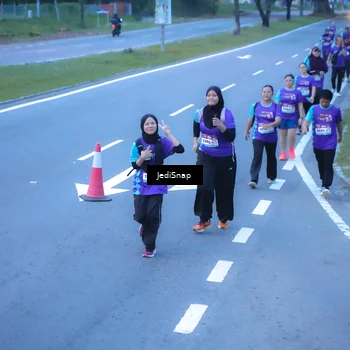 Runner Photo 8257543