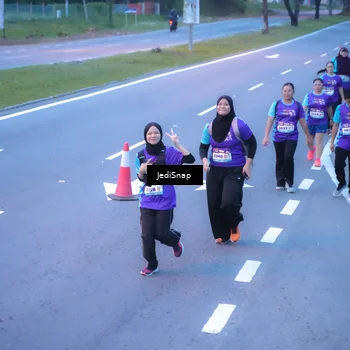 Runner Photo 8257559