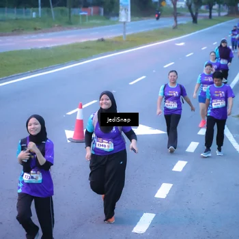 Runner Photo 8257597