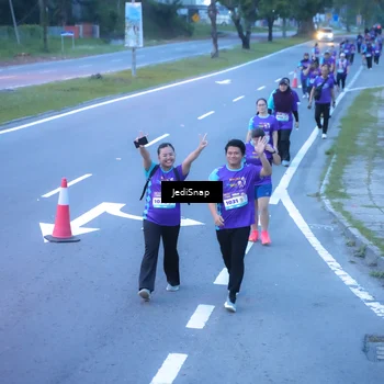 Runner Photo 8257658