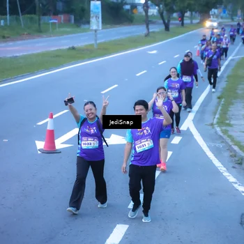 Runner Photo 8257693