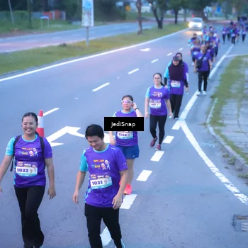 Runner Photo 8257745