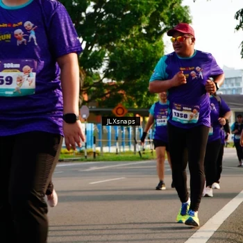 Runner Photo 8257959