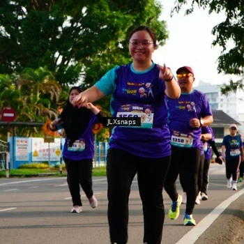 Runner Photo 8258006