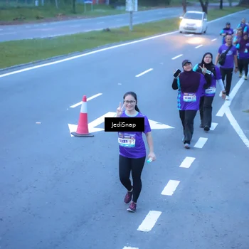 Runner Photo 8258020