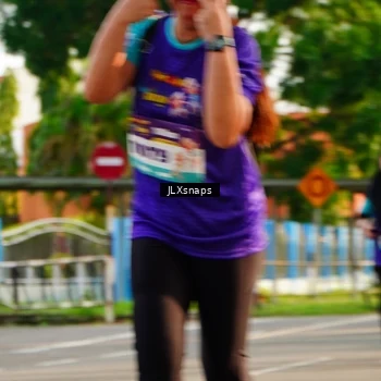 Runner Photo 8258035
