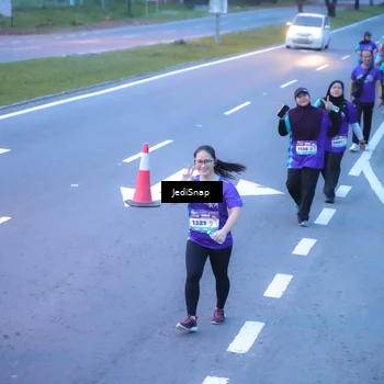 Runner Photo 8258069