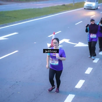 Runner Photo 8258086