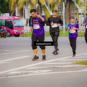 Runner Photo 8258095