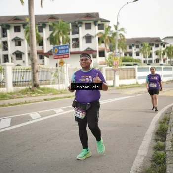 Runner Photo 8258111