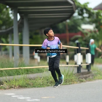 Runner Photo 8258123