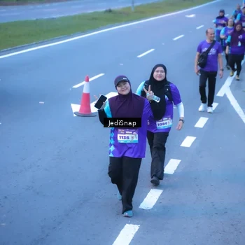 Runner Photo 8258172