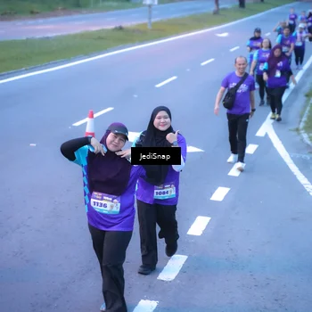 Runner Photo 8258190