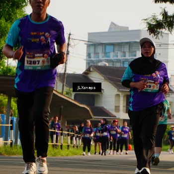 Runner Photo 8258197