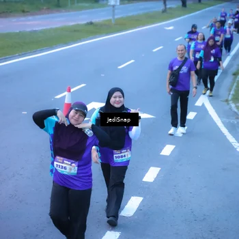 Runner Photo 8258198