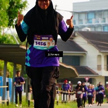 Runner Photo 8258212