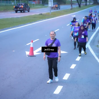 Runner Photo 8258283