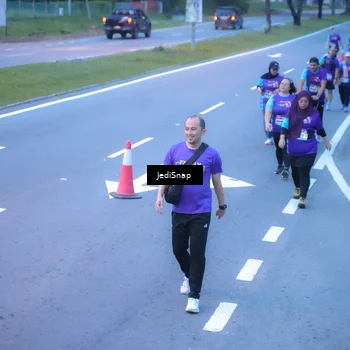Runner Photo 8258323