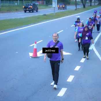 Runner Photo 8258331