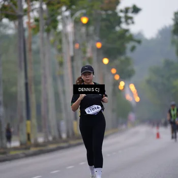 Runner Photo 8258345
