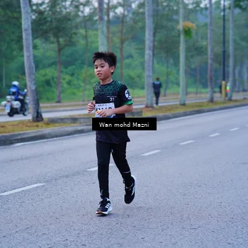 Runner Photo 8258369