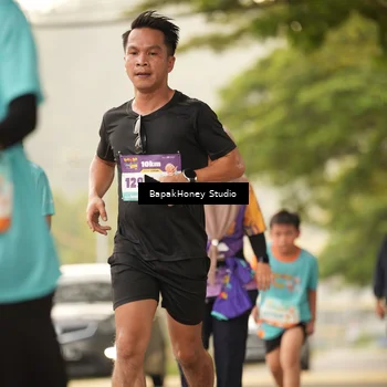 Runner Photo 8258401