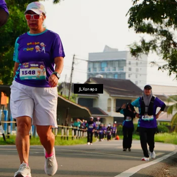 Runner Photo 8258432