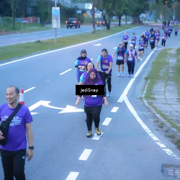 Runner Photo 8258434