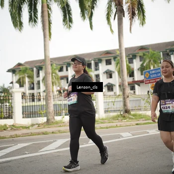 Runner Photo 8258439